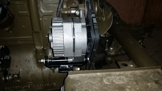 M38 Alternator brkt  10si (2)