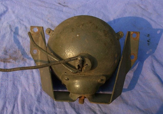 This is a rear view of the M38/M38A1 BO driving lamp but as used in a frame for a different M series truck.