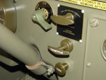 Panel controls: Ignition, choke, throtle and fording system.