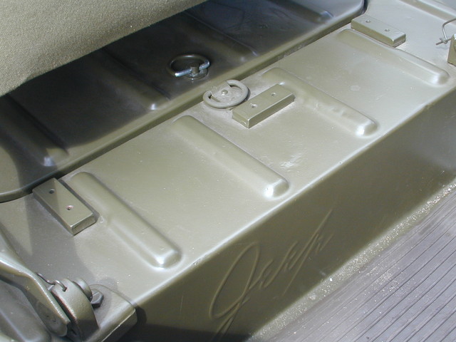 Jeep script on front of tool box