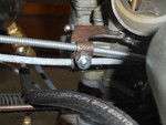 Throttle and choke linage on carb